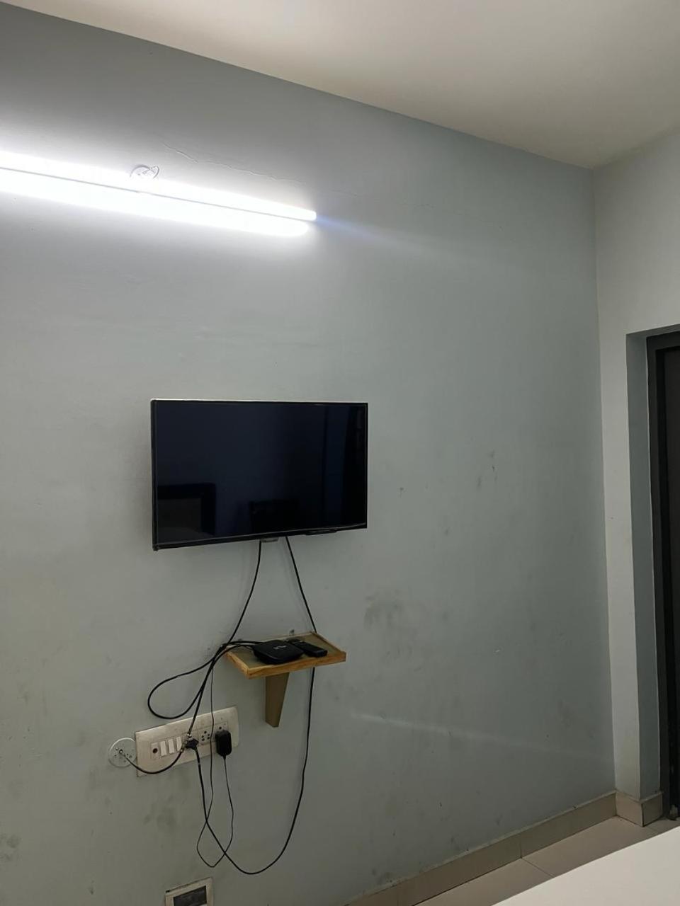 The Alp Hotel Madurai Buitenkant foto