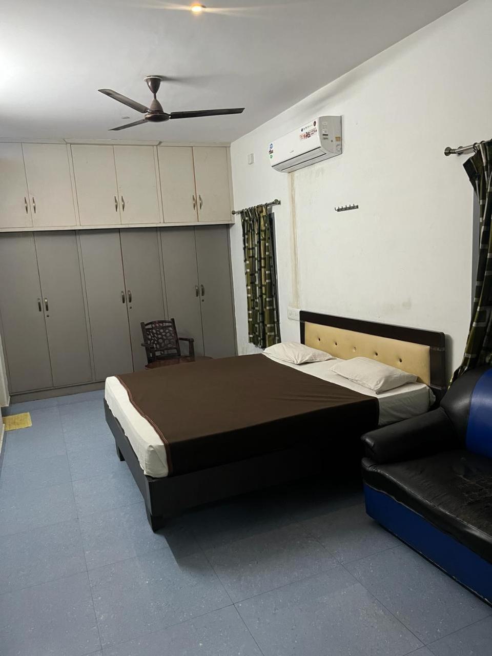 The Alp Hotel Madurai Buitenkant foto