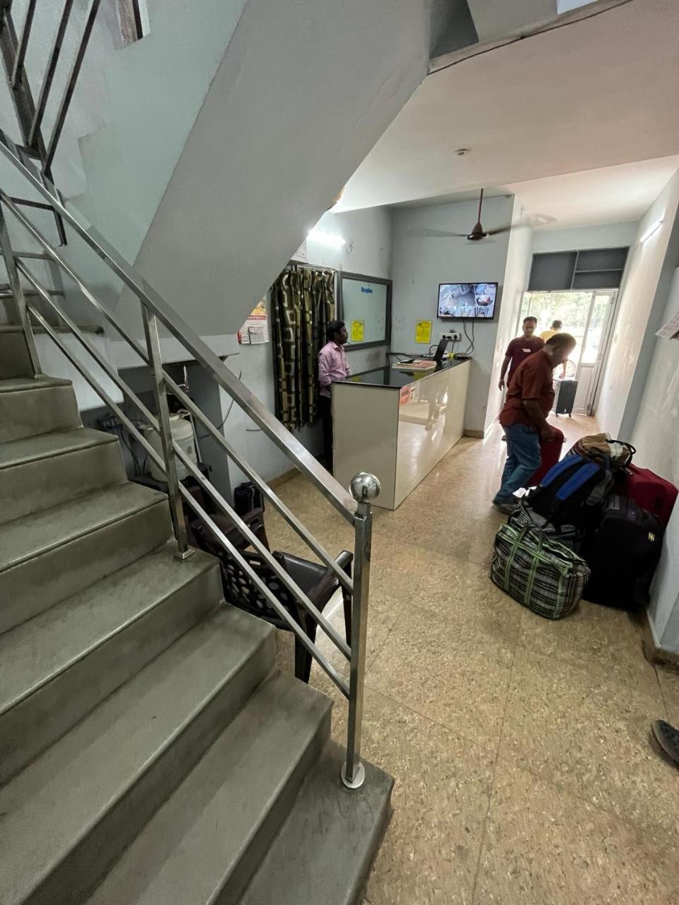 The Alp Hotel Madurai Buitenkant foto