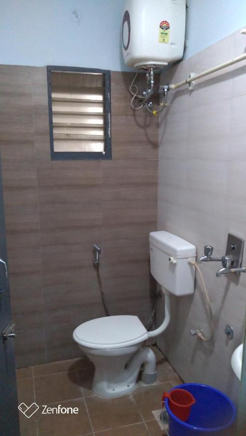 The Alp Hotel Madurai Buitenkant foto