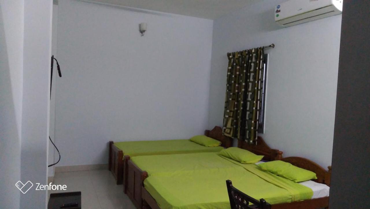 The Alp Hotel Madurai Buitenkant foto